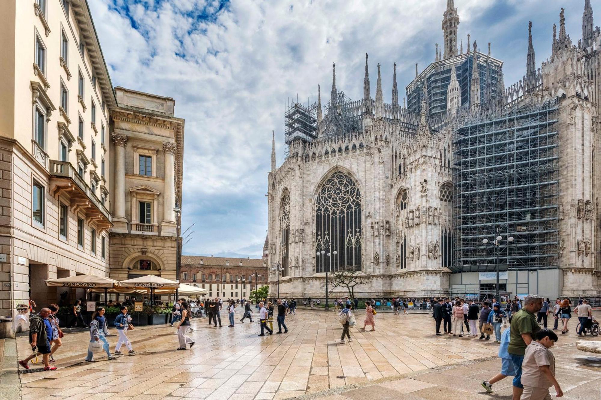 Dhome Milán Exteriér fotografie